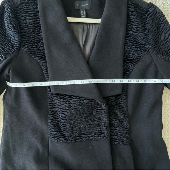 H BY HALSTON Black Textured Shawl Collar Coat Size 12 Minimalist Winter Jacket - Picture 14 of 16